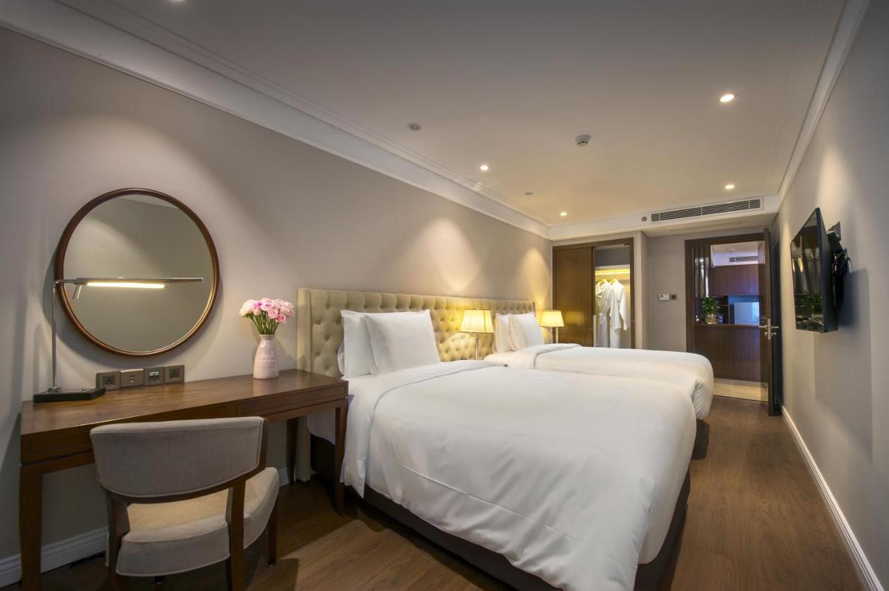 Luxury Apartment - Rooftop Swimming Pool - Beach Front - Hinata Apartment Дананг Экстерьер фото