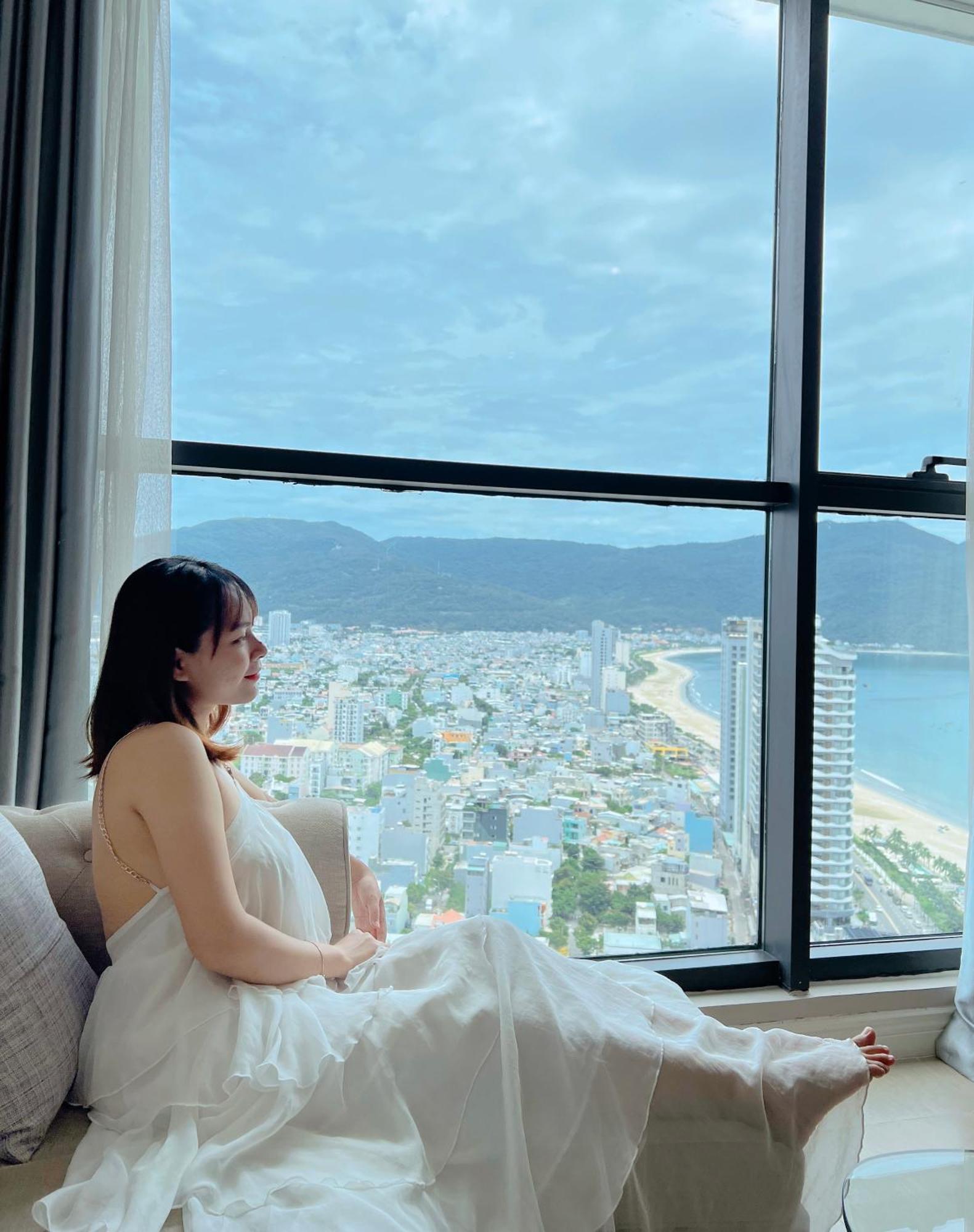 Luxury Apartment - Rooftop Swimming Pool - Beach Front - Hinata Apartment Дананг Экстерьер фото