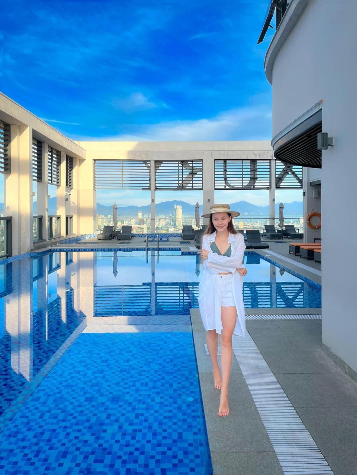 Luxury Apartment - Rooftop Swimming Pool - Beach Front - Hinata Apartment Дананг Экстерьер фото